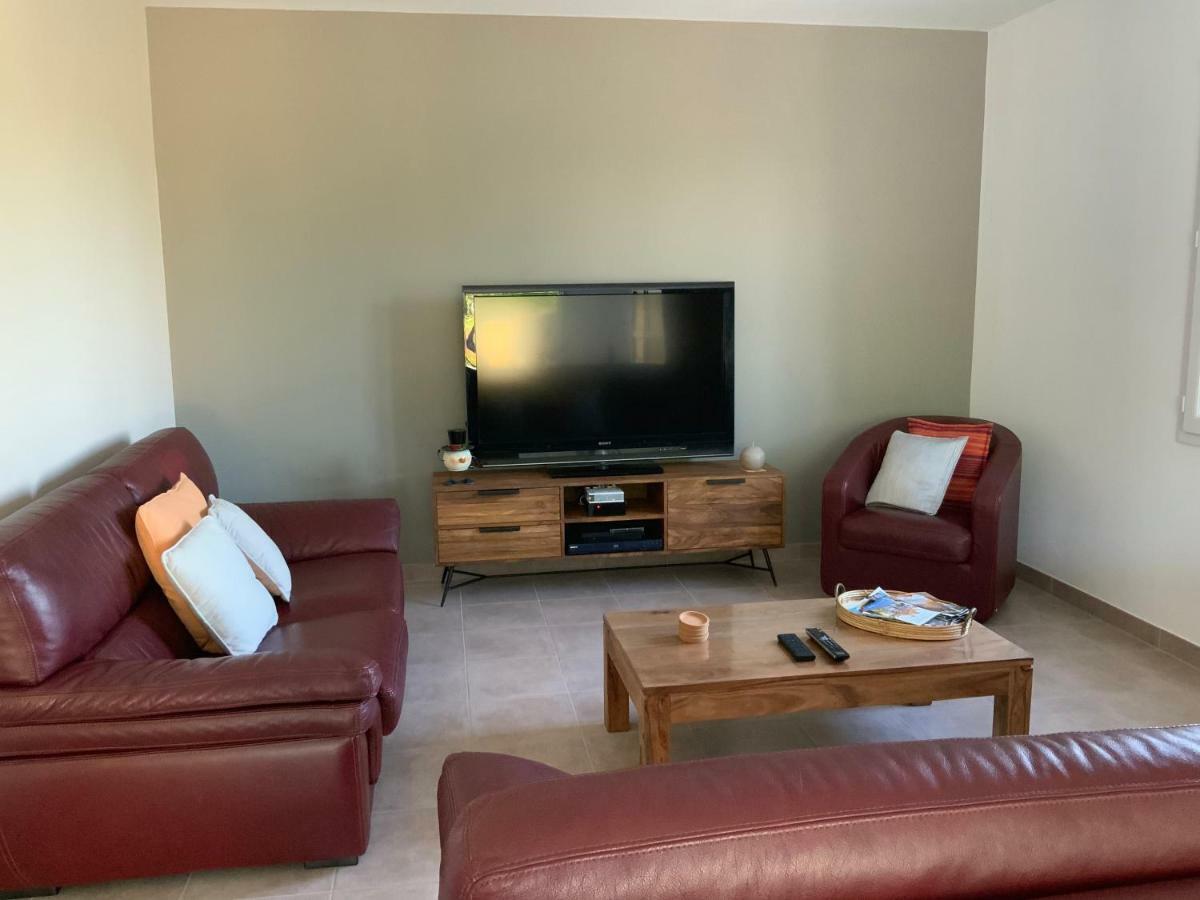 La Maison De Caillette Camaret-sur-Aigues Ngoại thất bức ảnh