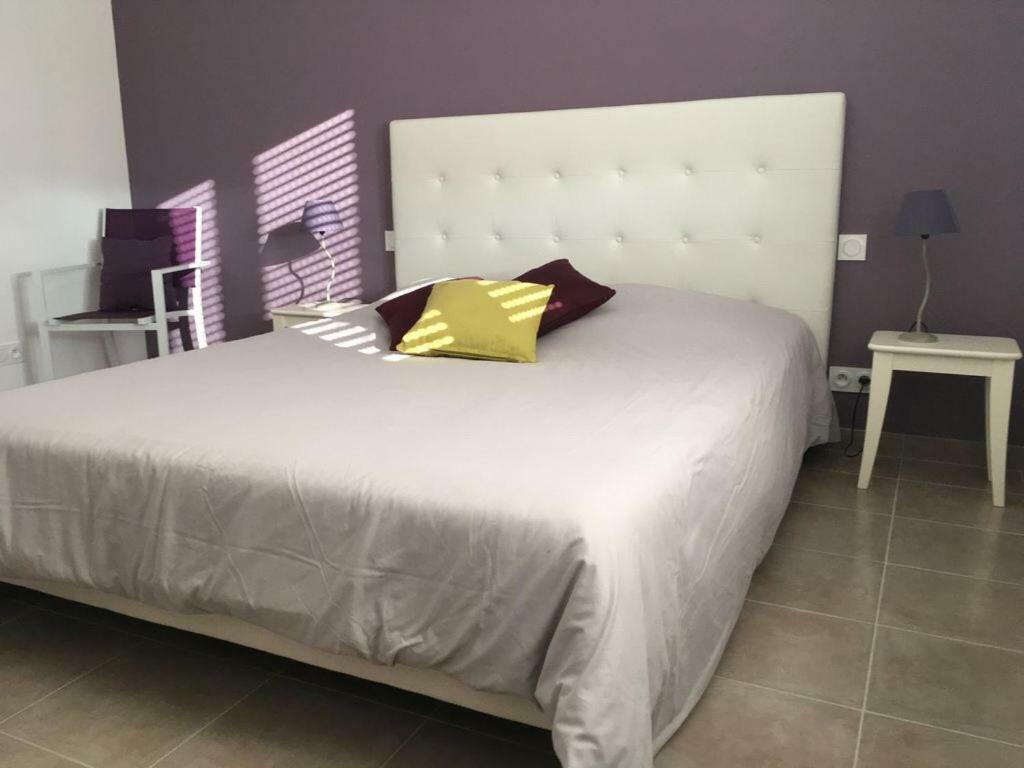 La Maison De Caillette Camaret-sur-Aigues Ngoại thất bức ảnh